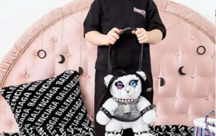 Campaña que sexualiza niños