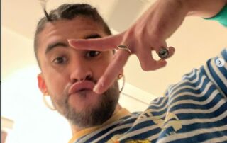 Lo que nos enseñó la morra a la que Bad Bunny le aventó el cel