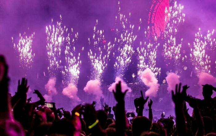 Cómo consumir drogas de manera segura en un rave o festival musical
