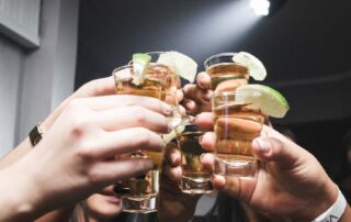 Shots de dos ingredientes para tu siguiente fiesta