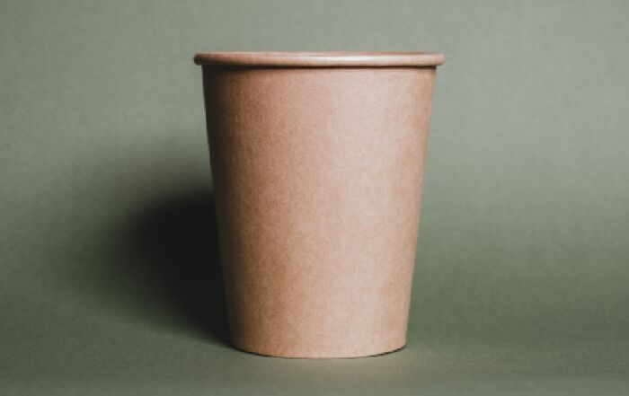 Los vasos de papel de tu fiesta no son ecoamigables
